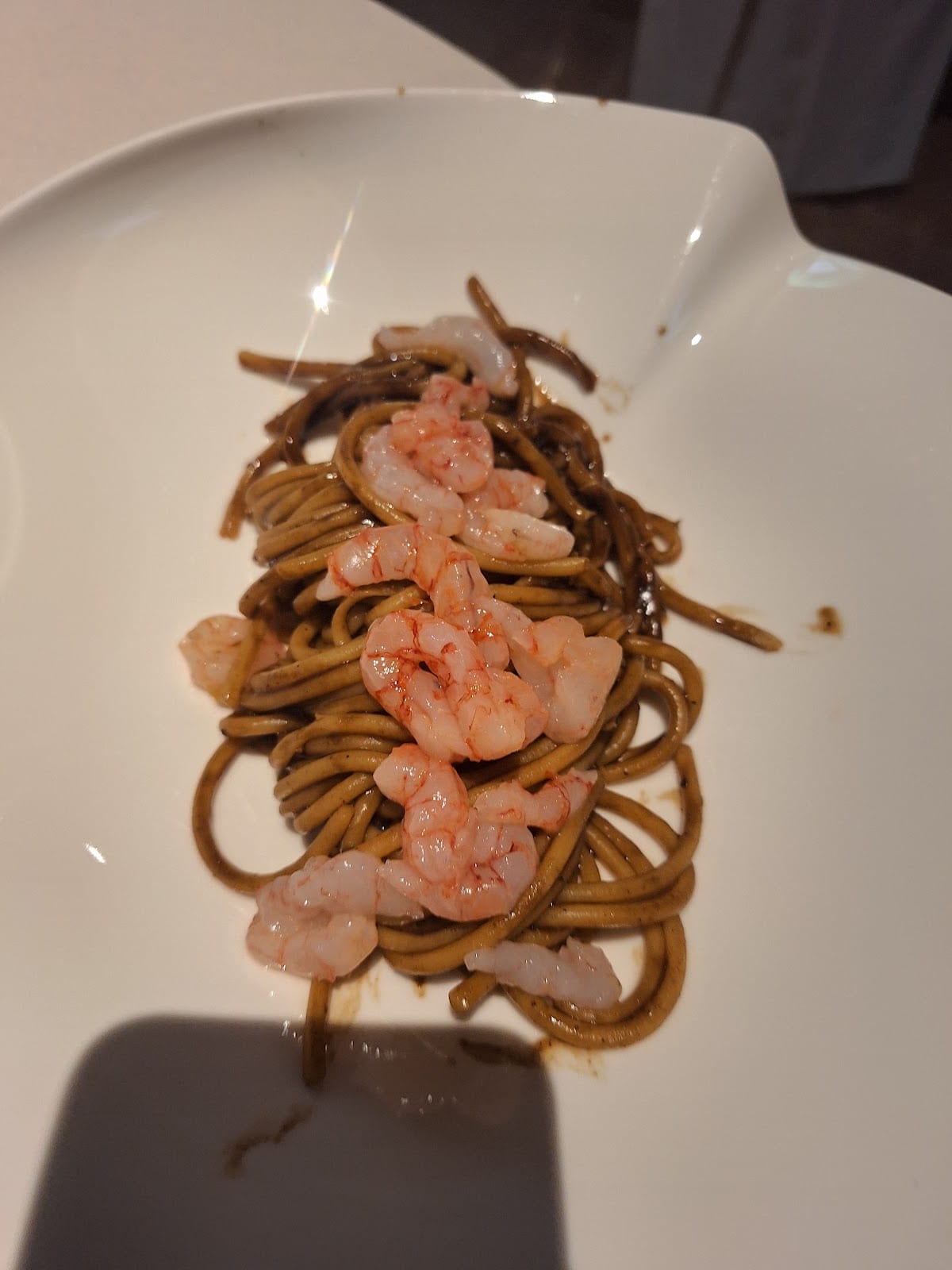 Spaghetti neri con gamberetti